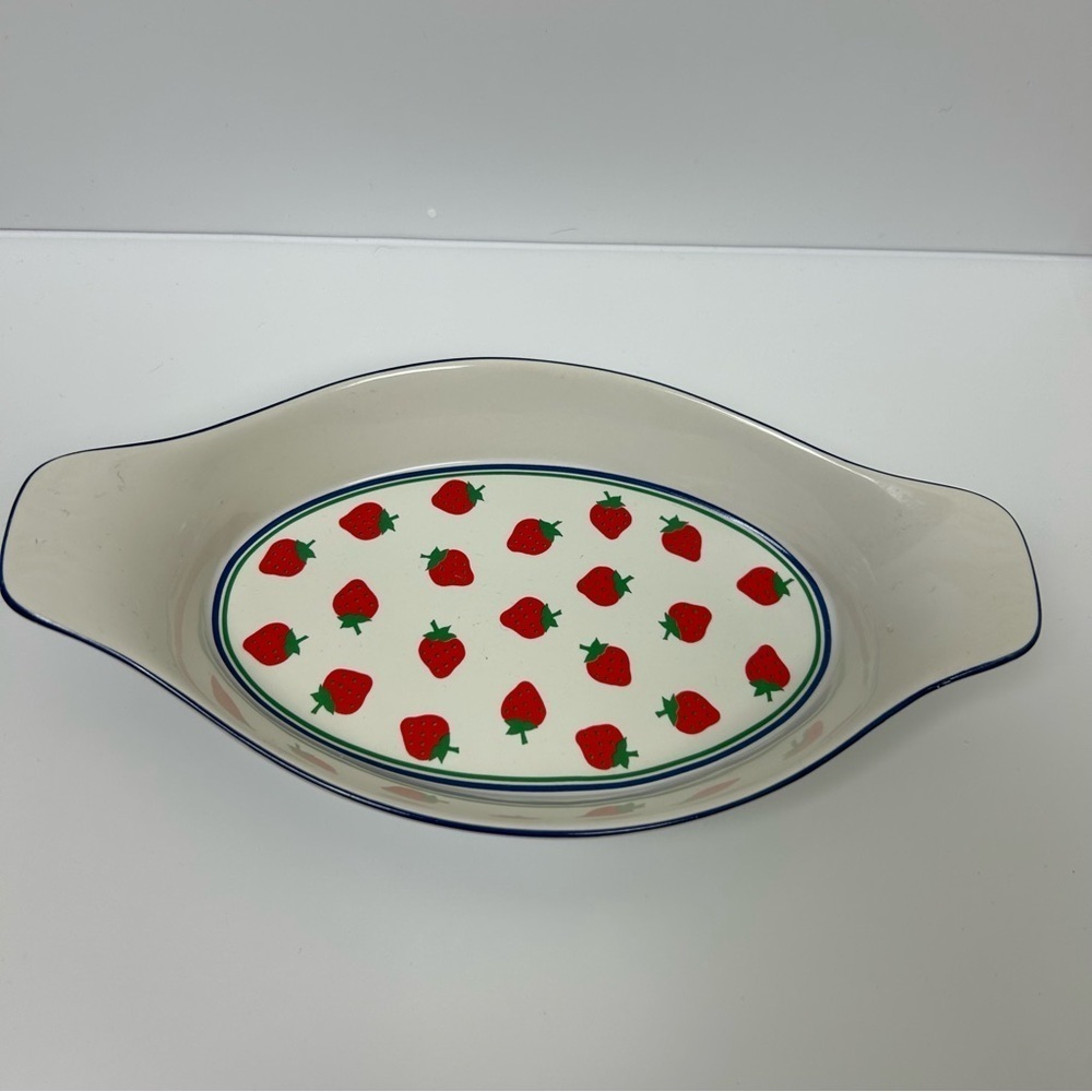 Vintage Oval Small strawberry casserole dish strawberry fields style